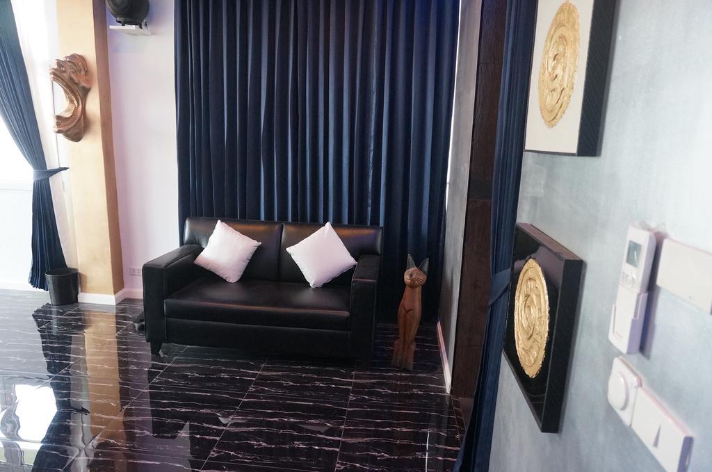 Maderla Hotel Банкок Екстериор снимка