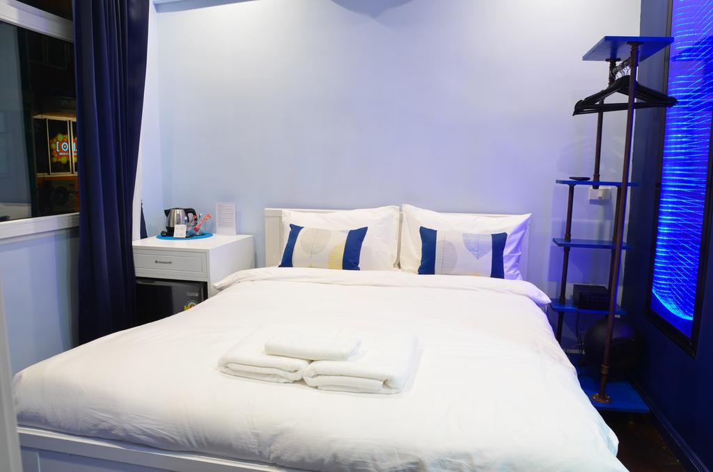 Maderla Hotel Банкок Екстериор снимка